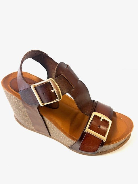 Amust Provi Sandals