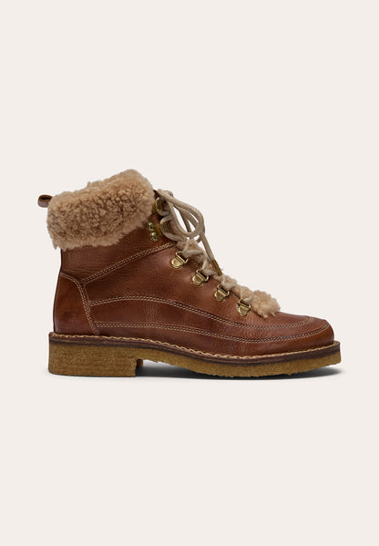 Amust Bologna Boots