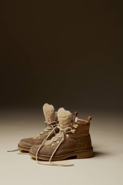 Amust Bologna Boots