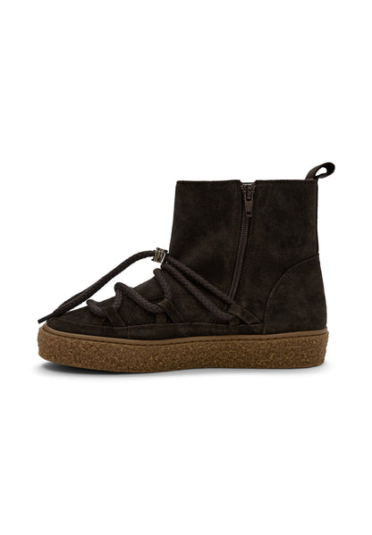 Amust Dublin Boots Ebony Suede 215